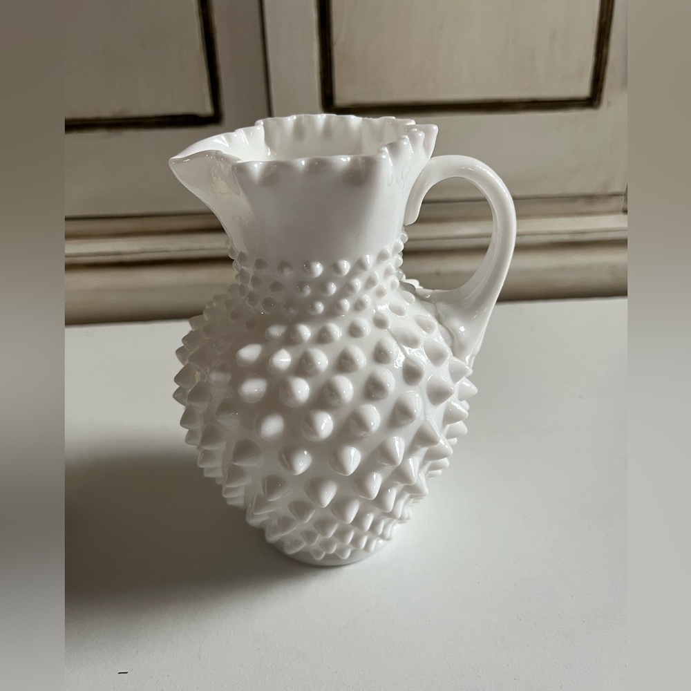 Vintage Fenton White Milk Glass Hobnail Syrup Jug Vase Pitcher w/handle rare